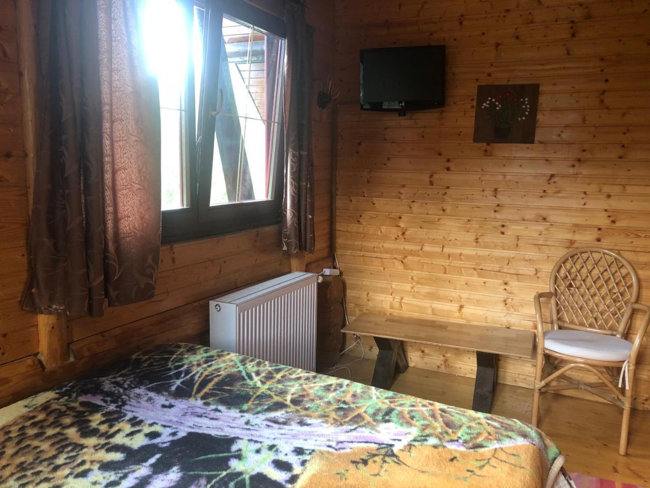 فيلا براشوففي Hot Tub Chalet Retreat المظهر الخارجي الصورة