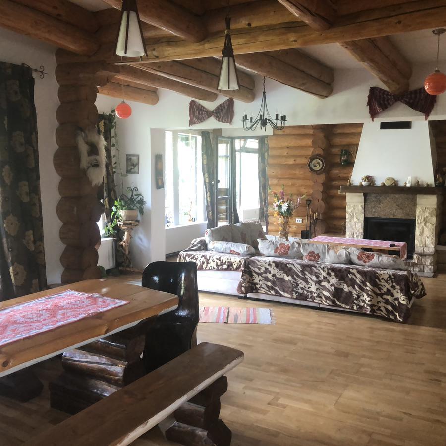 فيلا براشوففي Hot Tub Chalet Retreat المظهر الخارجي الصورة