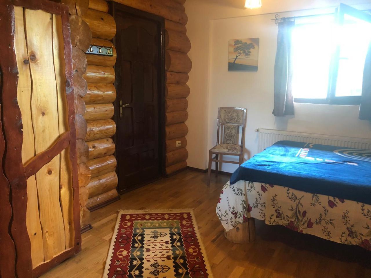 فيلا براشوففي Hot Tub Chalet Retreat المظهر الخارجي الصورة